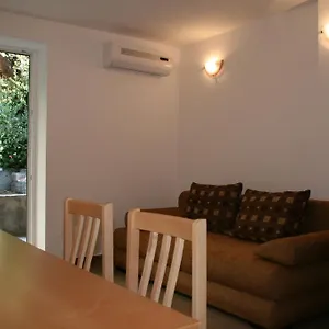  Apartamento Mrduljas